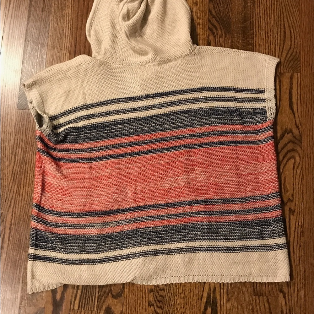 Poncho - Picture 2 of 3